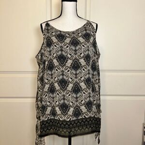 🟢 🖤 Max Edition Baroque Cold Shoulder Blouse – Size XL